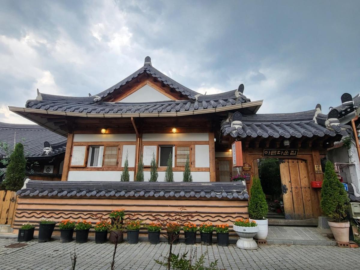 Hotel Beautiful House Jeonju Esterno foto