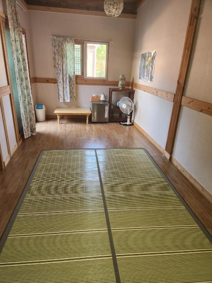 Hotel Beautiful House Jeonju Esterno foto