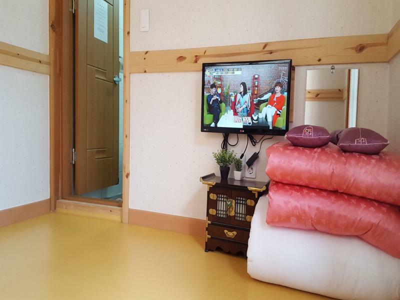 Hotel Beautiful House Jeonju Esterno foto