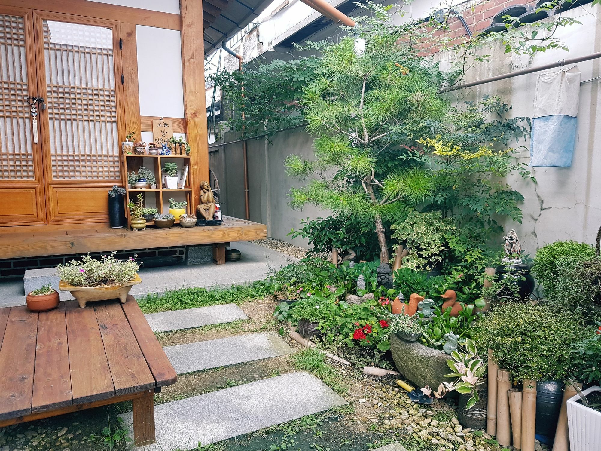 Hotel Beautiful House Jeonju Esterno foto